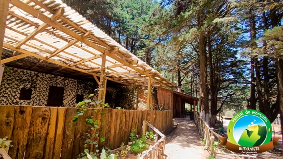[Image: ¡Conéctate con la Naturaleza en Miramundo, Chalatenango! ¡Paga $50 en Lugar de $125 por Estadía de 1 Noche para 4 Personas + Parrillada para Compartir!m]