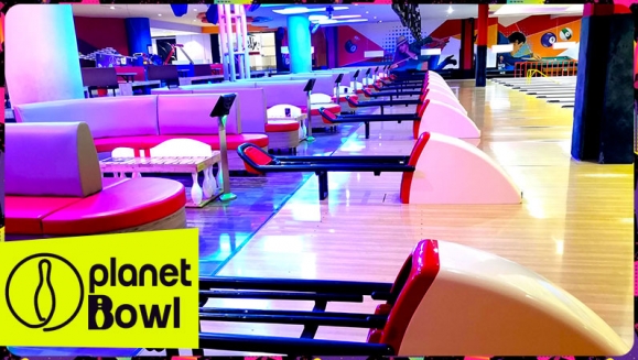 [Image: ¡Paga Q110 en Lugar de Q185 por 1 Hora de Boliche Hasta Para 5 Personas! ¡Flash Sales: Solo 75 Cupones Disponibles!m]